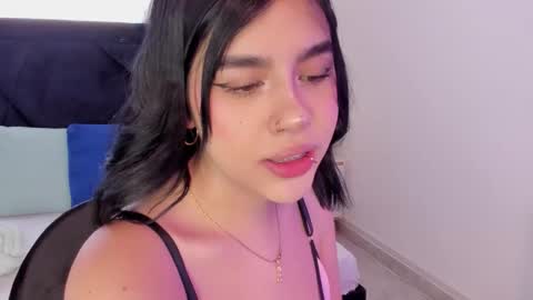 LilyWoodz online show from January 13, 7:29 pm