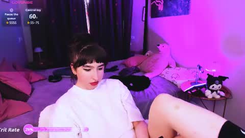LILY online show from July 19, 3:58 pm