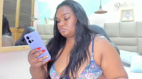 Lily online show from February 19, 2:33 am