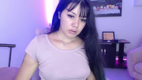Lily online show from April 21, 1:53 am