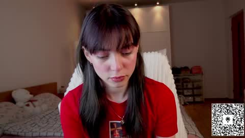 Snapshot of lilyewing_ chatting on December 2, 2:07 pm Lily online show from December 2, 2:07 pm