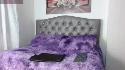 Snapshot of lilyfox23 chatting on February 11, 12:47 pm lilyfox23 online show from February 11, 12:47 pm