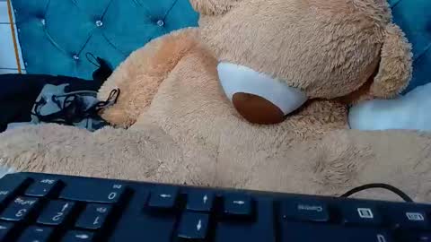 lilyjamesx online show from January 31, 1:01 am