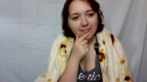 lily online show from June 13, 5:21 pm