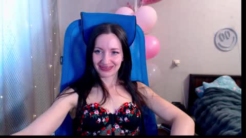 Lily online show from February 1, 9:32 am