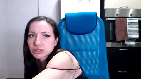 Lily online show from January 17, 6:33 pm