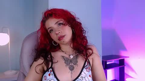 lilyred_ online show from July 29, 3:17 am