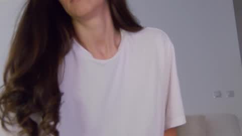 Lily online show from November 5, 2:11 pm