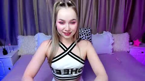 Lilian online show from October 15, 3:53 am