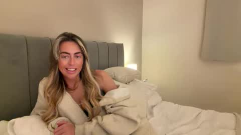 lilyxobloom online show from March 9, 10:02 pm