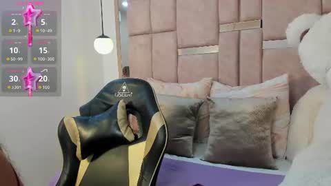 Lily Rose online show from July 20, 12:51 pm