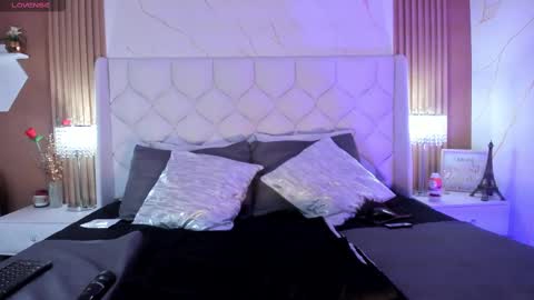 Snapshot of lilyybigass chatting on February 26, 12:05 pm Lilly online show from February 26, 12:05 pm