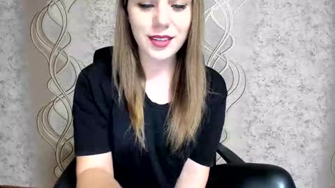    online show from December 4, 6:08 pm