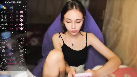Snapshot of lina_and_lion chatting on October 8, 8:24 pm Scarlet online show from October 8, 8:24 pm