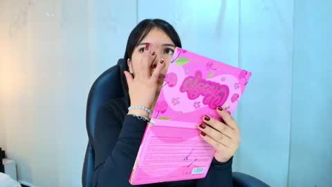  Lina Bedoya  online show from November 26, 11:33 am