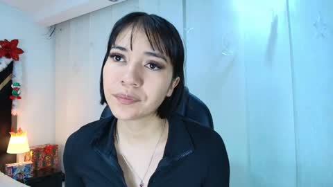  Lina Bedoya  online show from December 17, 11:36 am