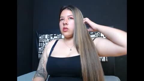 Snapshot of lina_browm chatting on January 9, 8:55 pm Lina Browm online show from January 9, 8:55 pm