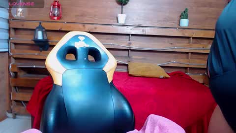 lina online show from November 4, 11:48 am