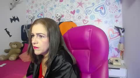 lina_clark_ online show from October 20, 6:55 pm