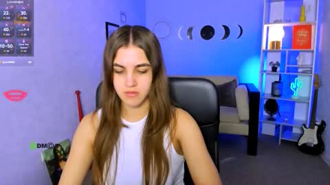 lina_fox12 online show from November 25, 1:35 pm