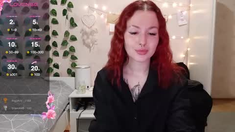 Snapshot of lina_red_x chatting on February 26, 12:20 am Lina Red X online show from February 26, 12:20 am