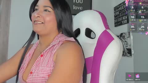 Snapshot of lina_sanchezih chatting on January 25, 2:30 pm LINA SANCHEZ online show from January 25, 2:30 pm