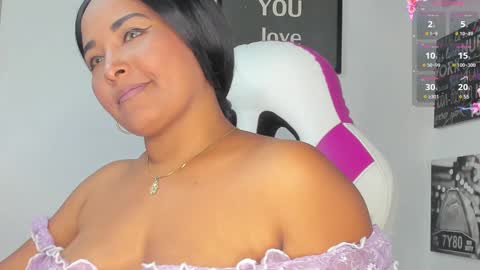 Snapshot of lina_sanchezih chatting on January 16, 3:35 pm LINA SANCHEZ online show from January 16, 3:35 pm