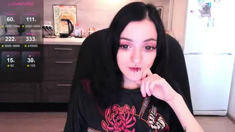 Snapshot of lina_tyaan chatting on October 17, 8:17 am Lina 3 1715622743 online show from October 17, 8:17 am