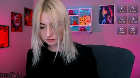 linaa_dolly online show from June 7, 7:43 pm