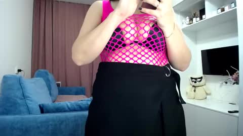 Snapshot of linasparks chatting on February 22, 2:16 pm Lina Sparks online show from February 22, 2:16 pm