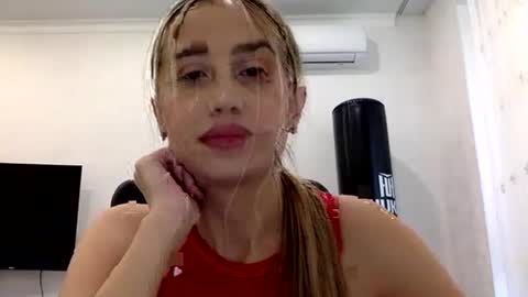 linavora online show from November 28, 12:52 pm