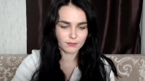 Snapshot of linda_aa chatting on March 3, 7:35 pm Linda online show from March 3, 7:35 pm