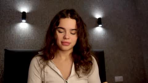 Linda online show from November 9, 2:35 pm