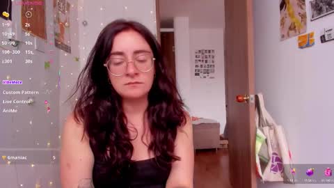 Snapshot of linda_giggle chatting on October 15, 2:08 pm Giggles online show from October 15, 2:08 pm
