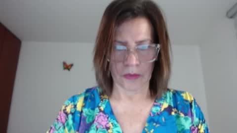 Linda Hanna online show from November 7, 8:58 pm