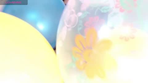 Linda  online show from June 7, 1:01 am