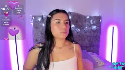 linda_martinii online show from February 5, 11:55 am