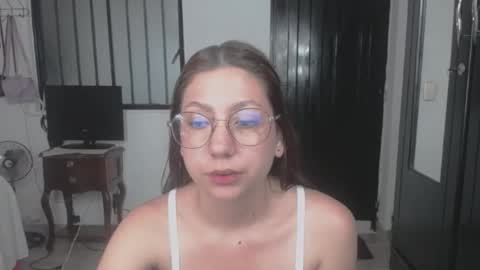 naomi online show from April 19, 12:32 am