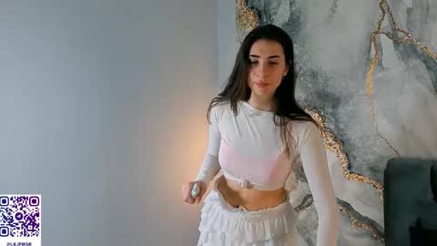 lili online show from November 3, 2:15 am