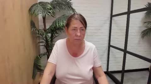 Linda online show from June 15, 1:00 pm