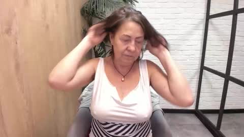 Linda online show from February 19, 1:21 pm