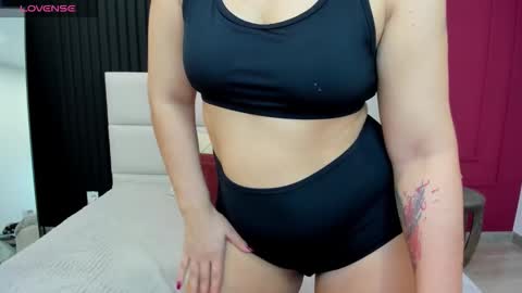 Linda online show from October 19, 2:13 am