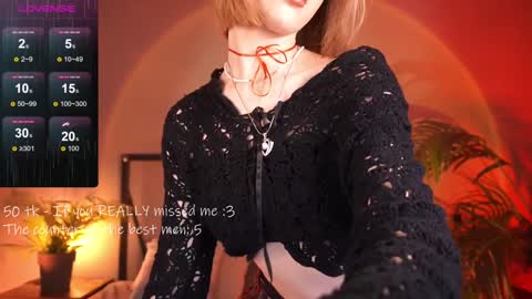 Snapshot of lindathacker chatting on December 11, 5:21 am your Linda is back online show from December 11, 5:21 am