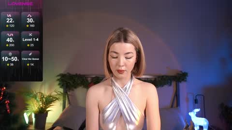 Snapshot of lindathacker chatting on December 21, 5:03 am your Linda is back online show from December 21, 5:03 am