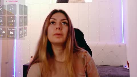 Linda  --  online show from March 25, 5:49 pm