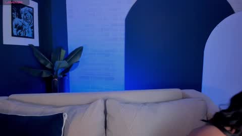 Snapshot of lindseycox chatting on December 7, 8:05 pm Lin online show from December 7, 8:05 pm