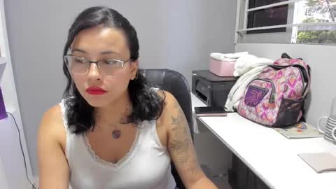 Snapshot of lindsy31 chatting on October 2, 10:26 pm Lindsy online show from October 2, 10:26 pm