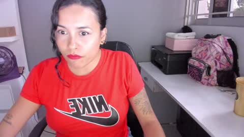 Snapshot of lindsy31 chatting on September 30, 10:25 pm Lindsy online show from September 30, 10:25 pm