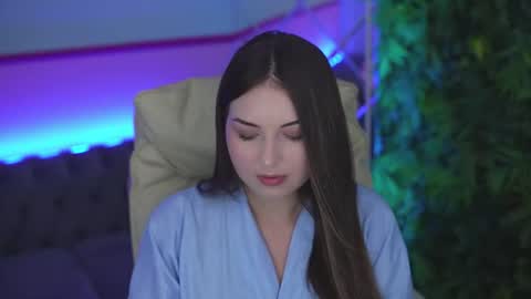 Lindsy online show from July 20, 1:35 pm