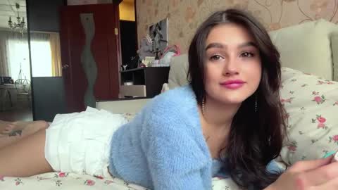 Ly online show from May 10, 10:28 am